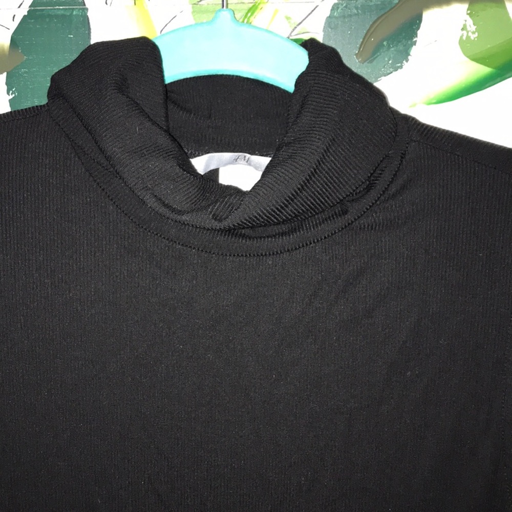 H&M tank - Picture 2 of 3